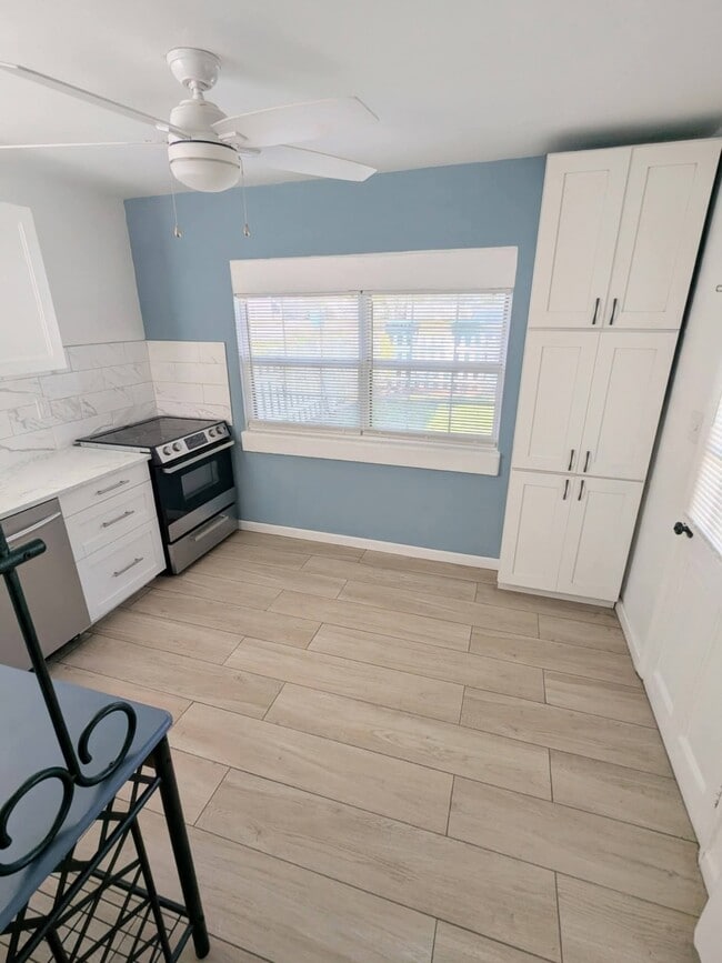 Photo - 209 10th St Unit 1