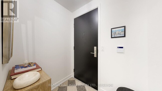 Photo - 158 Front St E Unité 301