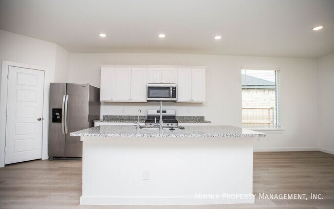 Photo - 7817 93rd St