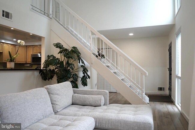 Photo - 129 Willow Pl Townhome