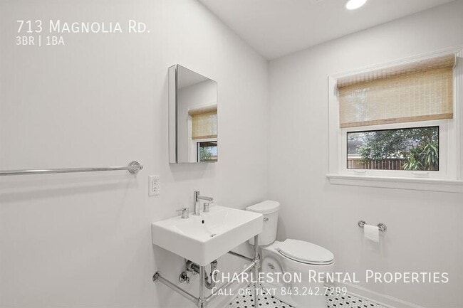 Photo - 713 Magnolia Rd