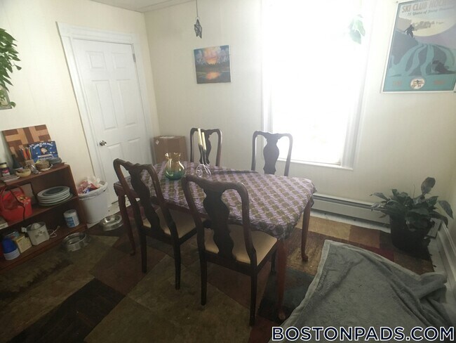 Photo - 6 7th St