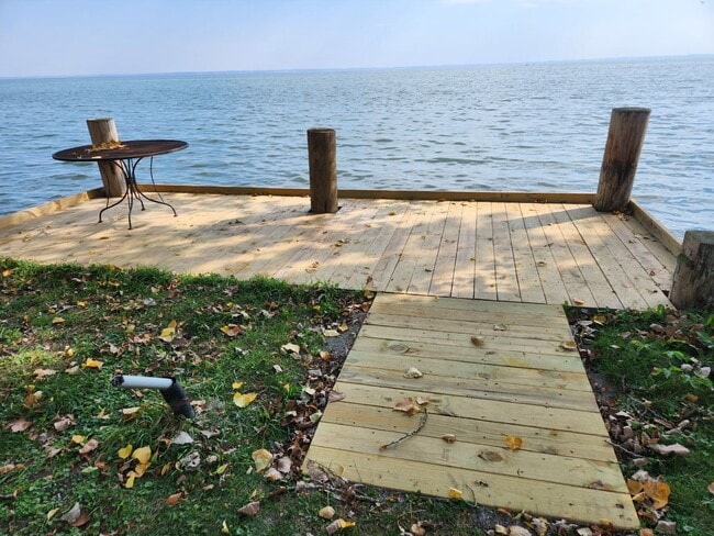Photo - Furnished Cottage - short term through May...