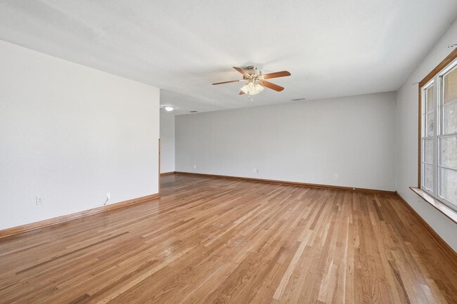 Photo - 134 Meander St