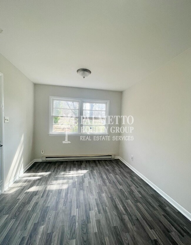 Photo - 2219 E Gate City Blvd