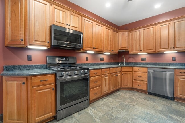 Photo - Large Updated 3 bedroom with Central Air