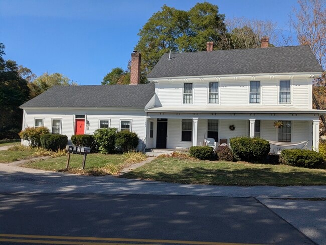 Building Photo - 294 Western Ave Unit Apartment 3