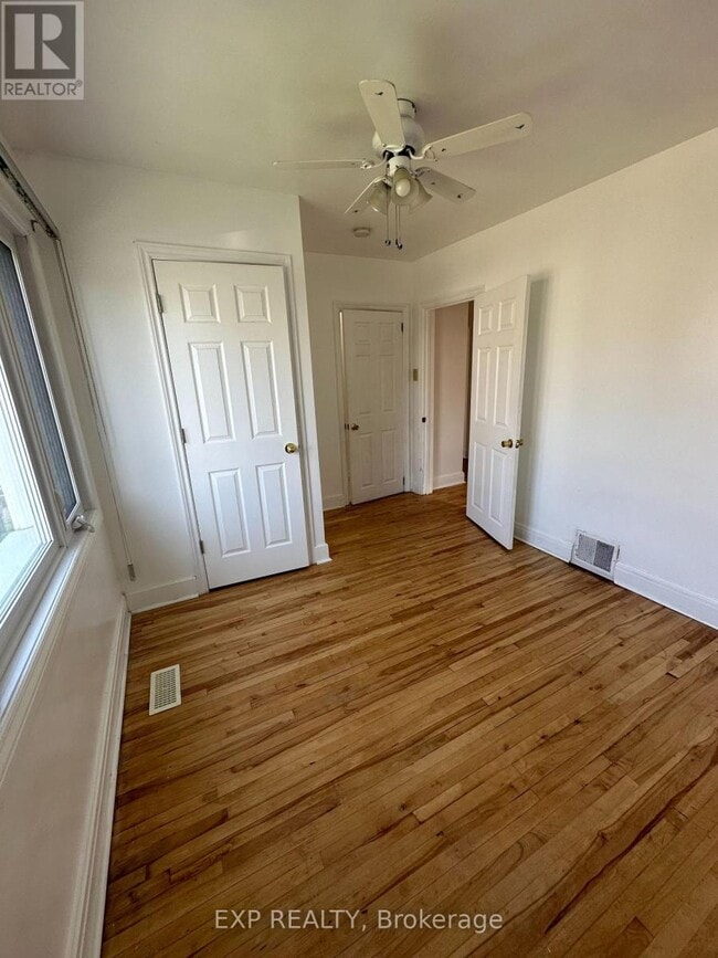 Photo - 304 Frontenac St