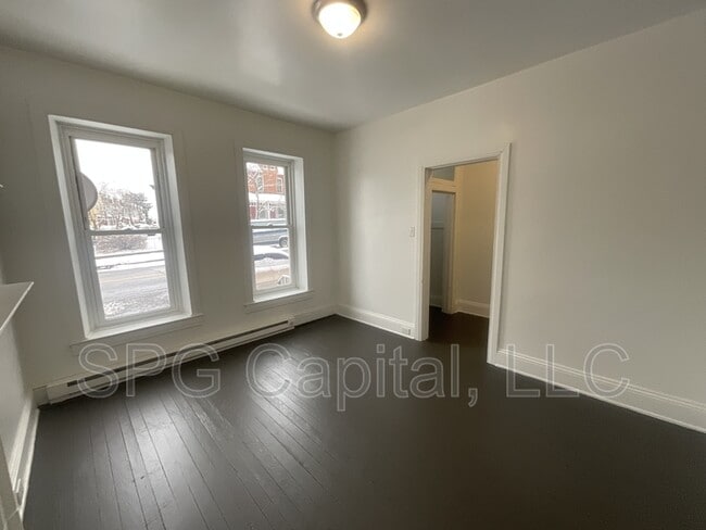 Photo - 301 N Newberry St