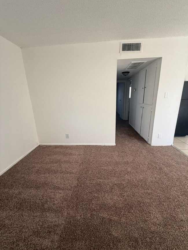 Photo - 2512 Tulip Ln Unit 04C