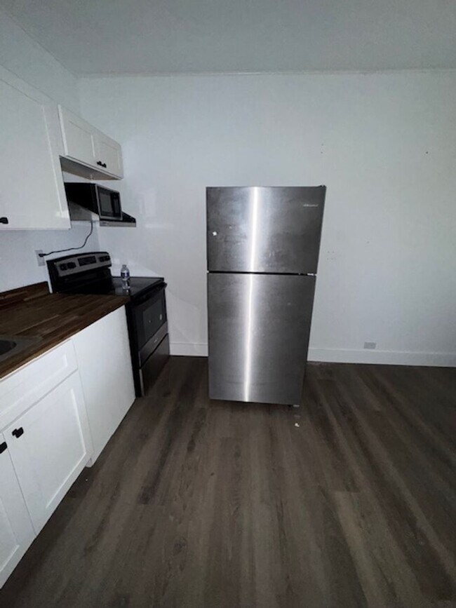 Photo - 206 W Main St Unit 206 W Main Street Apartments