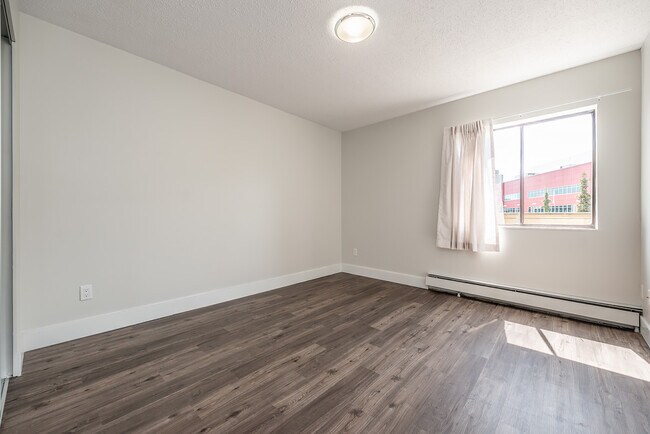 Building Photo - Pembroke Place Apartments