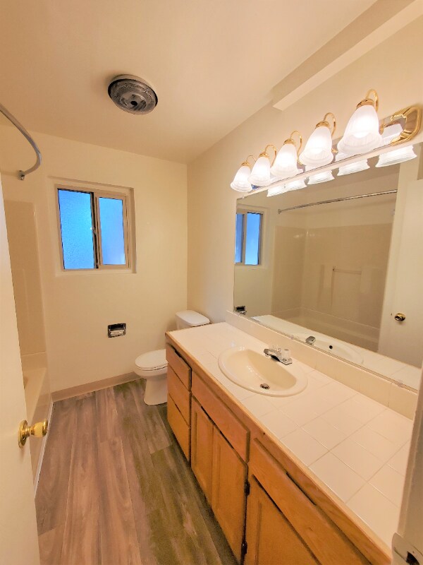 Photo - 6900 S 125th St