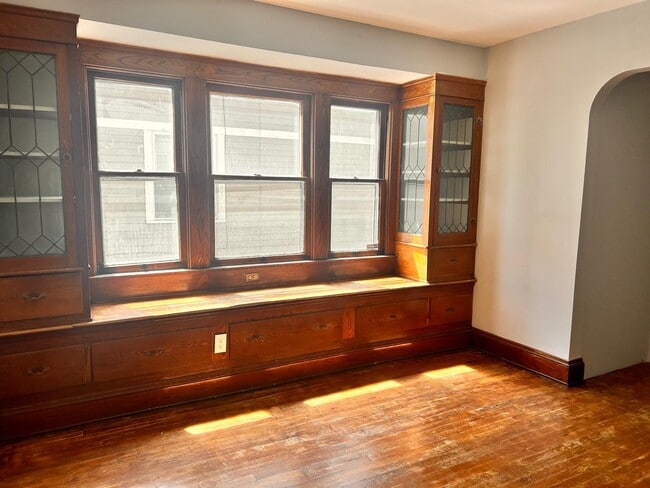 Building Photo - 2997 E 130th St Rental