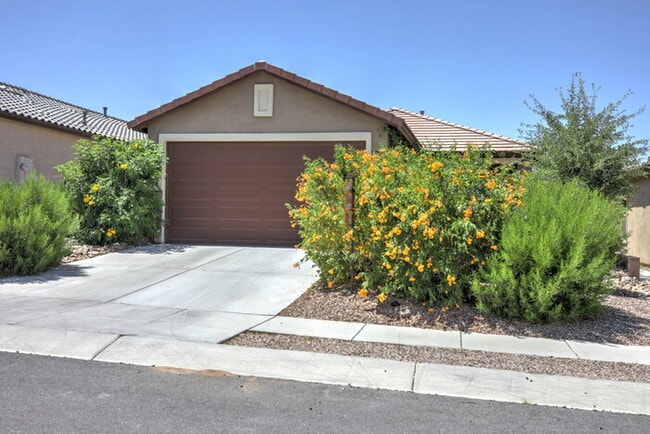 Building Photo - Rancho Sahuarita