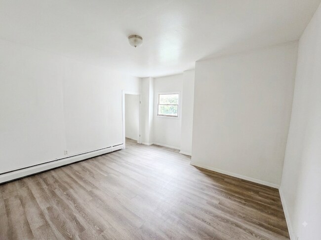 166 S Main St Unit 1