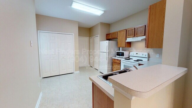 Photo - 1009 S Bank Way