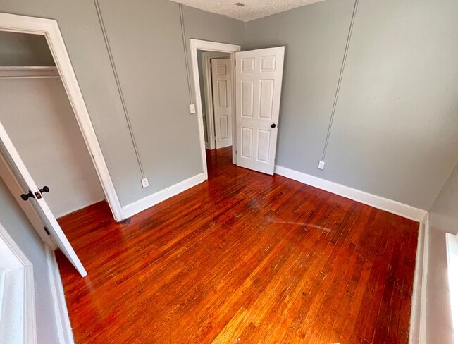 1005 Denny Rd