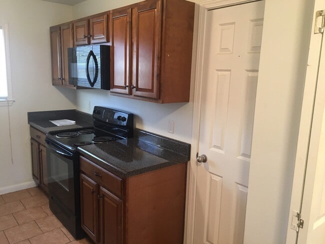 Photo - Oak East Street Duplex Unit 519 East Oak A