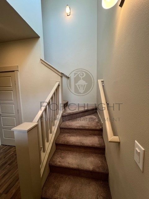 Photo - 2200 Greenview Cir