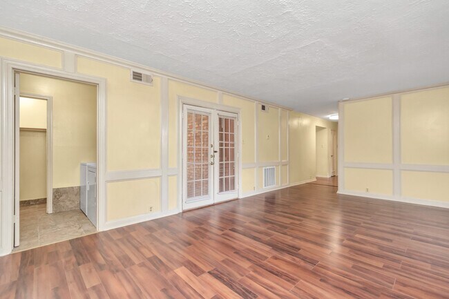 Photo - 4702 Cashel Cir Unit True