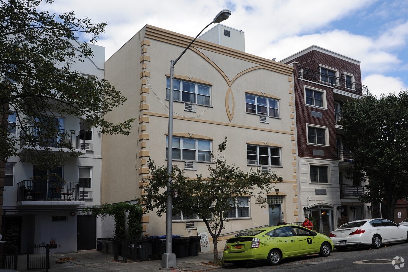 Photo - 25-40 37th St