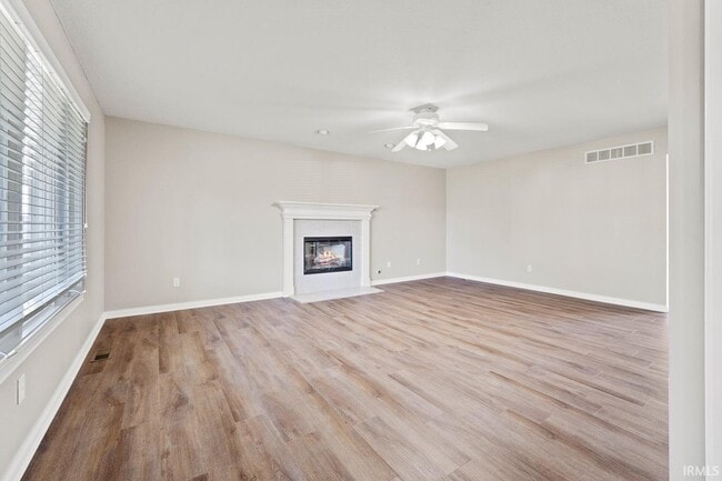 Photo - 1128 Amastar Cove