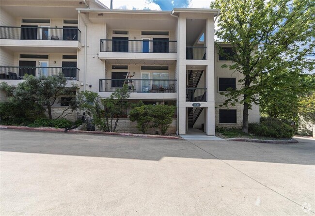 Building Photo - 2209 Hancock Dr Unit 27 Rental