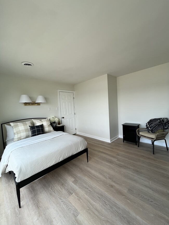 207 Ambler St Townhome Townhome Rental in Yorktown VA