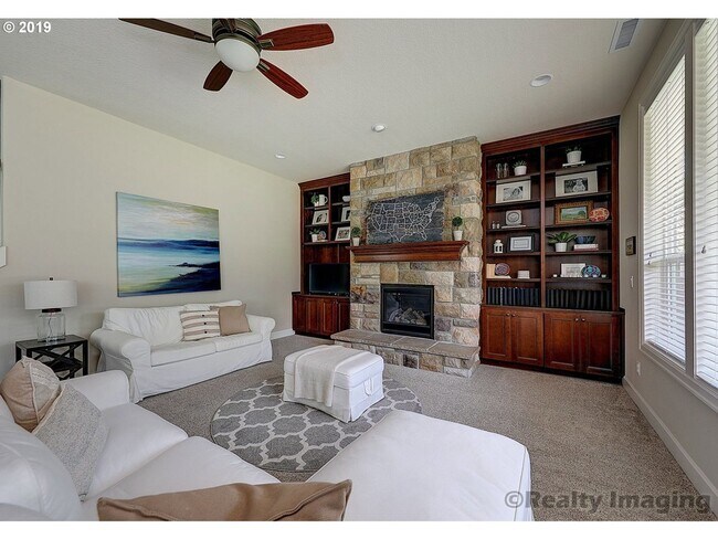 Photo - FOR RENT UNFURNISHED: Beautifully maintained 2015 Noyes-built home, 5 bed, 3 bath, 2 car garage w...