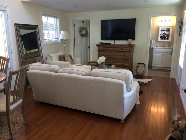 Photo - Beautiful Cottage Studio In Old Palo Alto