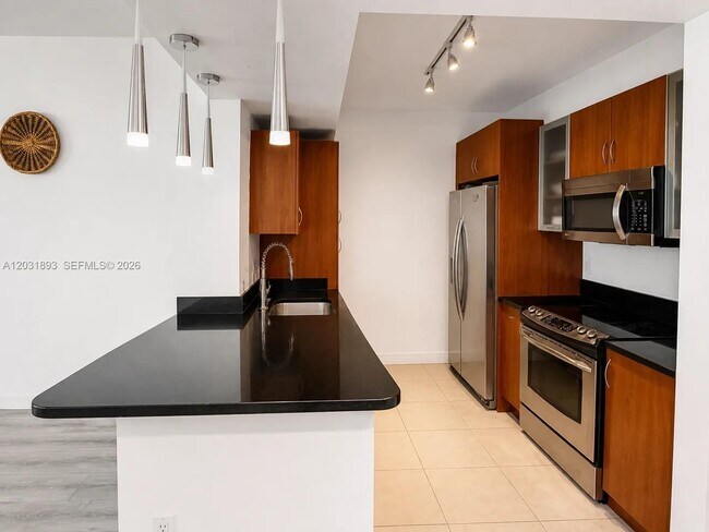 18800 NE 29th Ave Unit 405