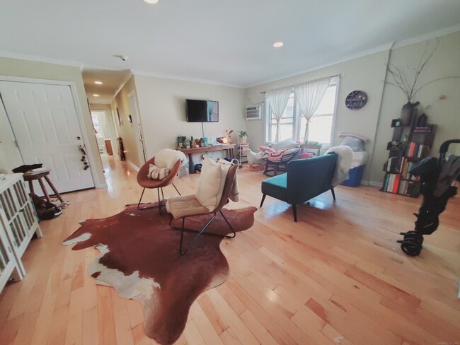 Photo - 211 Main St Unidad 4