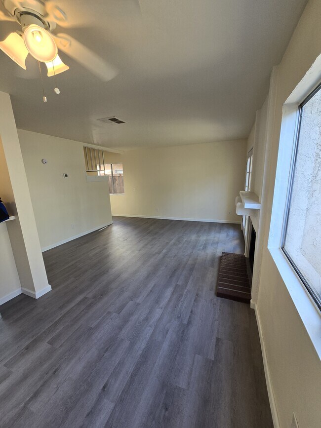 Photo - 16461 Joy St