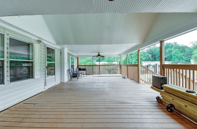 Photo - 16381 Hunters Green Dr