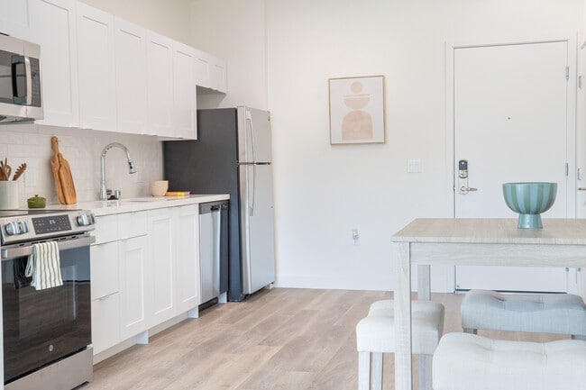 1 Bedroom Kitchen - Greenhaus