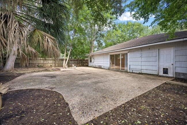 Photo - 4022 Woodcraft St