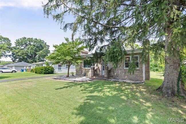 Photo - 227 Parkway Pl