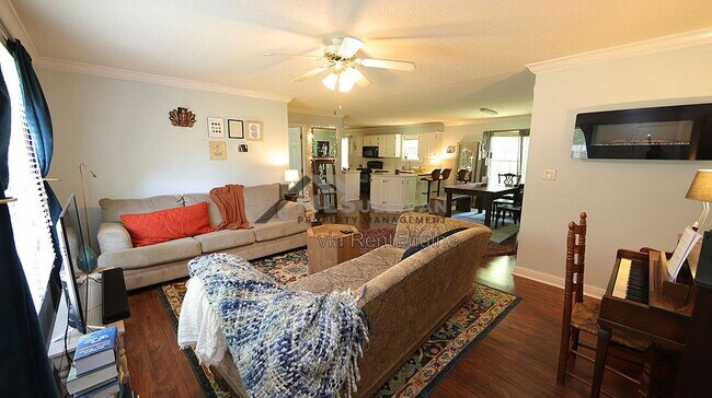 Photo - 1610 Marly Dr