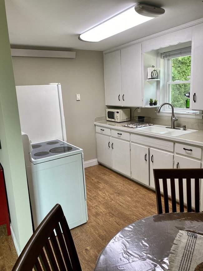 Photo - 2546 E Snow Rd