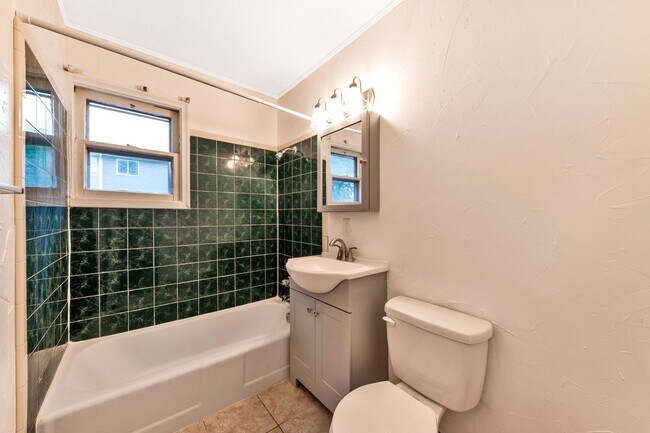 32nd Street - 32nd Street Apartment Unit #1112