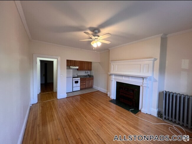 Building Photo - 441 Cambridge St Rental
