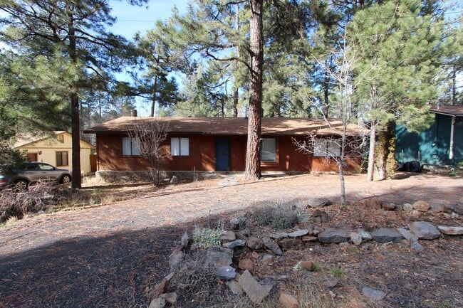 Photo - Fully Furnished 4-Bed Home in Kachina Village with Bonus Rec Room