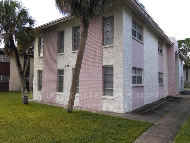 Building Photo - 471 76th Ave N Unit 471-3