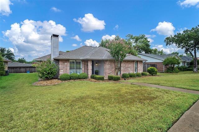 Photo - 321 Pepperwood St