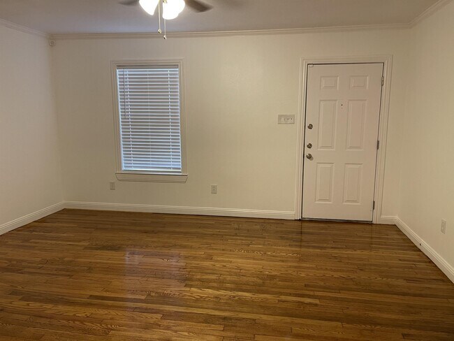 Photo - 2421 25th St