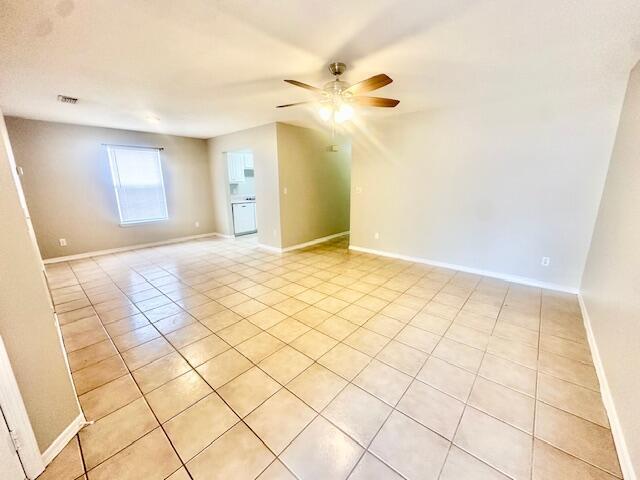 Photo - 947 Tray Dr