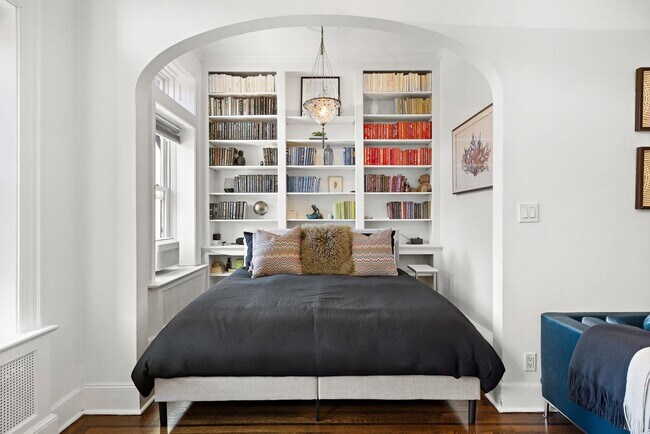 Photo - 937 Washington St Unit 2