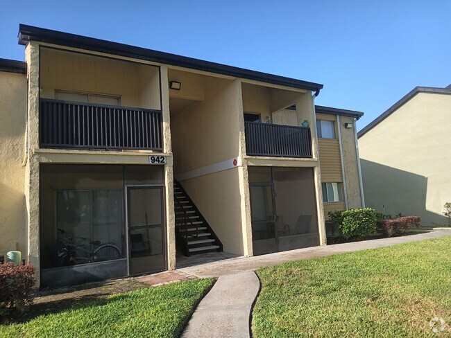 Building Photo - Lake Destiny Road Unit 942 Lake Destiny F Rental