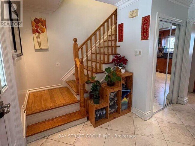 Photo - 210 Shaughnessy Blvd